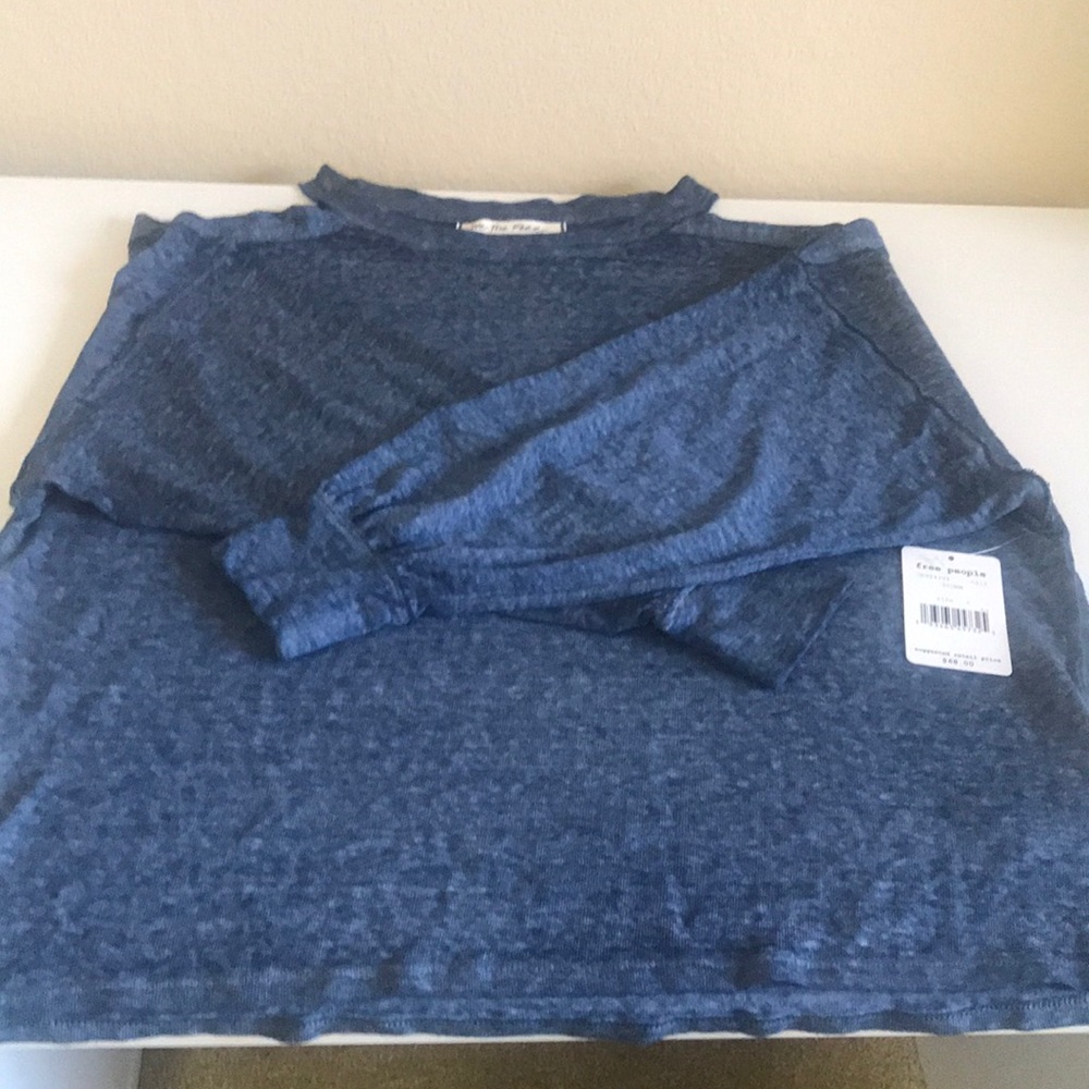 SALE ⏬ NWT Free People Chill our cold shoulder top - Picture 4 of 6